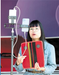 2023中國（晉州）紡織服裝博覽會暨中國服裝數(shù)智化轉型萬里行高峰論壇成功舉行