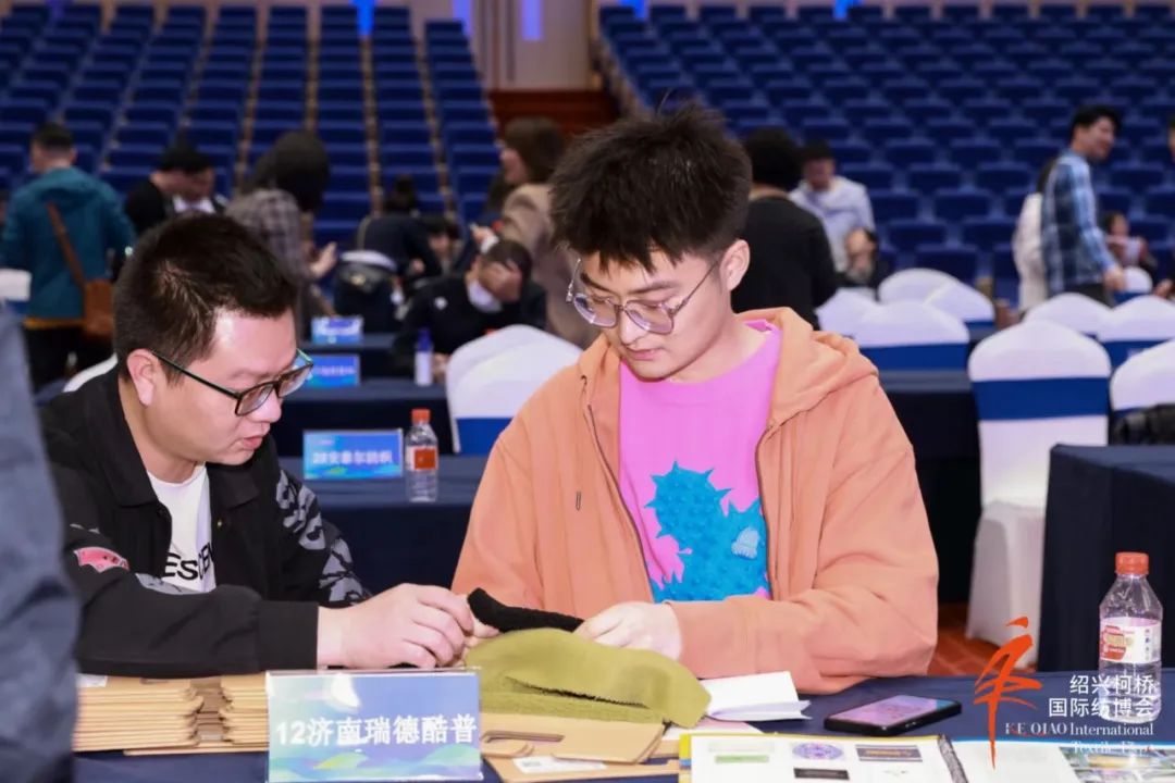 尋找中國(guó)好面料！2023中國(guó)面料之星啟動(dòng)儀式暨服裝品牌需求精準(zhǔn)對(duì)接會(huì)在柯橋召開