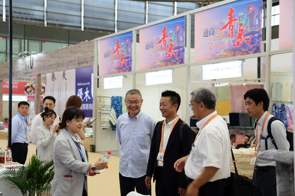 山東292家企業(yè)齊聚31屆華交會，青島家紡展團大放異彩
