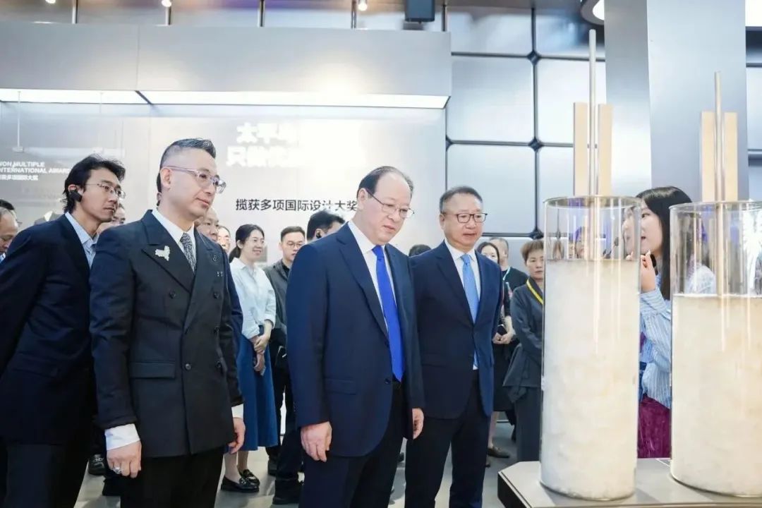 “潮涌東方、風尚寧波”--2023寧波時尚節(jié)暨第27屆寧波國際服裝節(jié)盛大啟幕