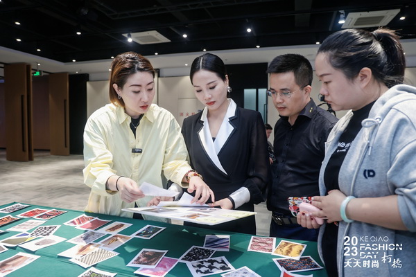 理論精講，實戰(zhàn)賦能！柯橋天天時尚啟迪秋冬女裝面料開發(fā)新思路