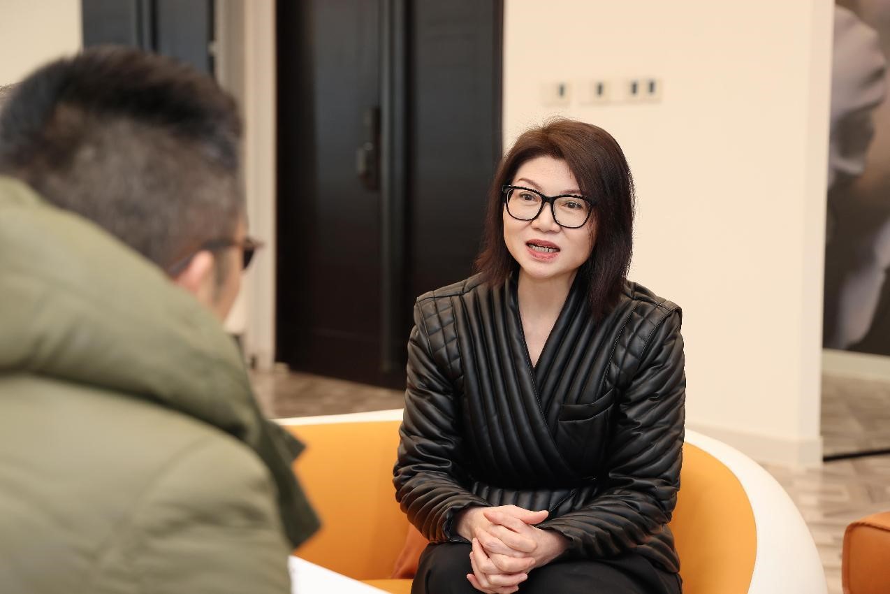 當(dāng)玖姿JUZUI遇上王陶Taoray Wang，開啟進階國際品牌的“繁花”時代！