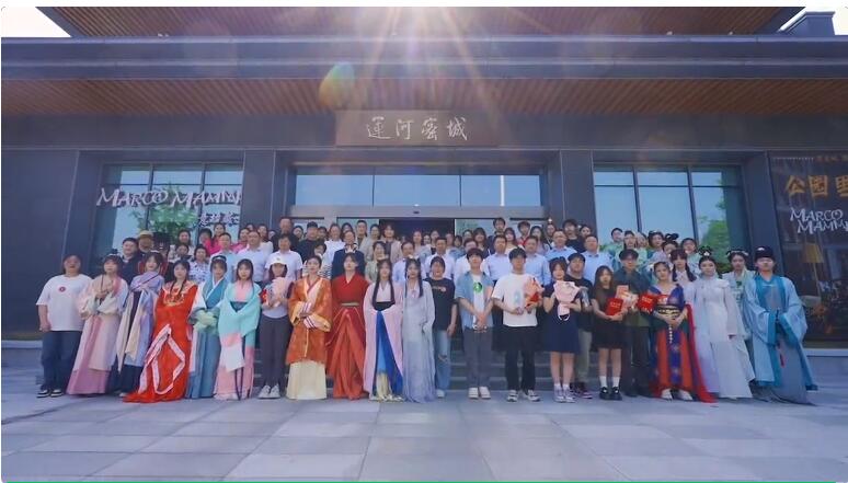 “華服雅韻”在運河原點上演，江蘇服裝設(shè)計行業(yè)職業(yè)能力競賽揭曉