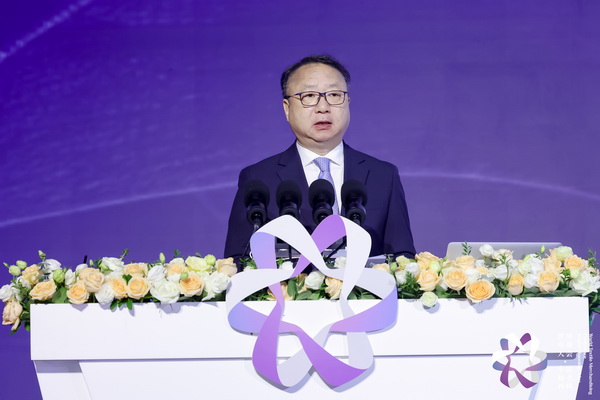 “時(shí)尚境界 新質(zhì)未來”--2024第七屆世界布商大會于柯橋舉行