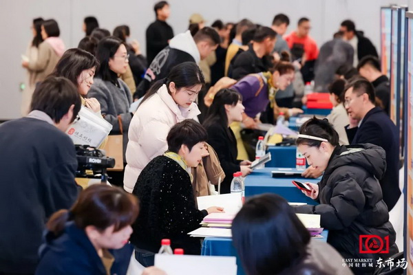 新質(zhì)啟航，時尚揚(yáng)帆，“中國時尚女裝面料第一站”再度發(fā)力