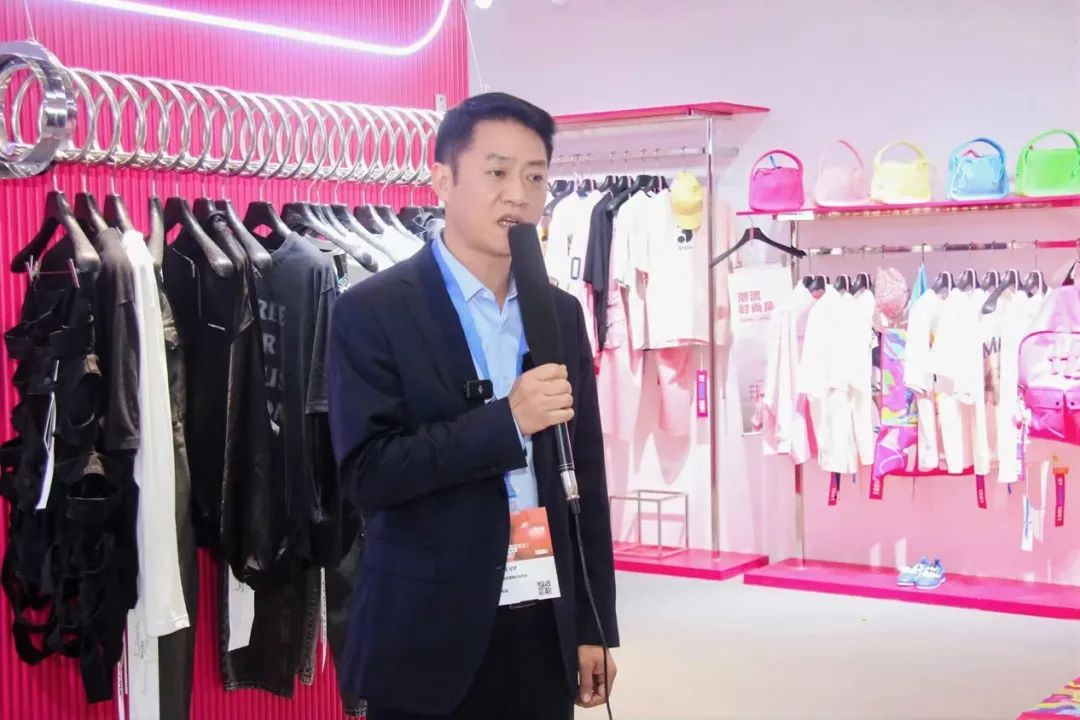 銀基廣場(chǎng)攜六大原創(chuàng)品牌亮相CHIC2025（春季），展現(xiàn)中部地區(qū)時(shí)尚力量