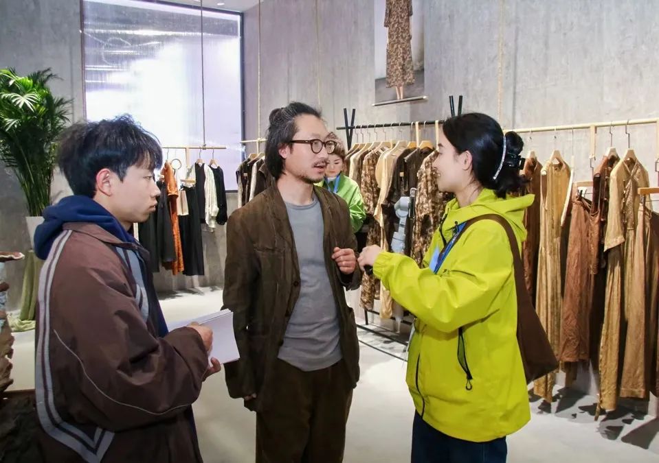 銀基廣場(chǎng)攜六大原創(chuàng)品牌亮相CHIC2025（春季），展現(xiàn)中部地區(qū)時(shí)尚力量