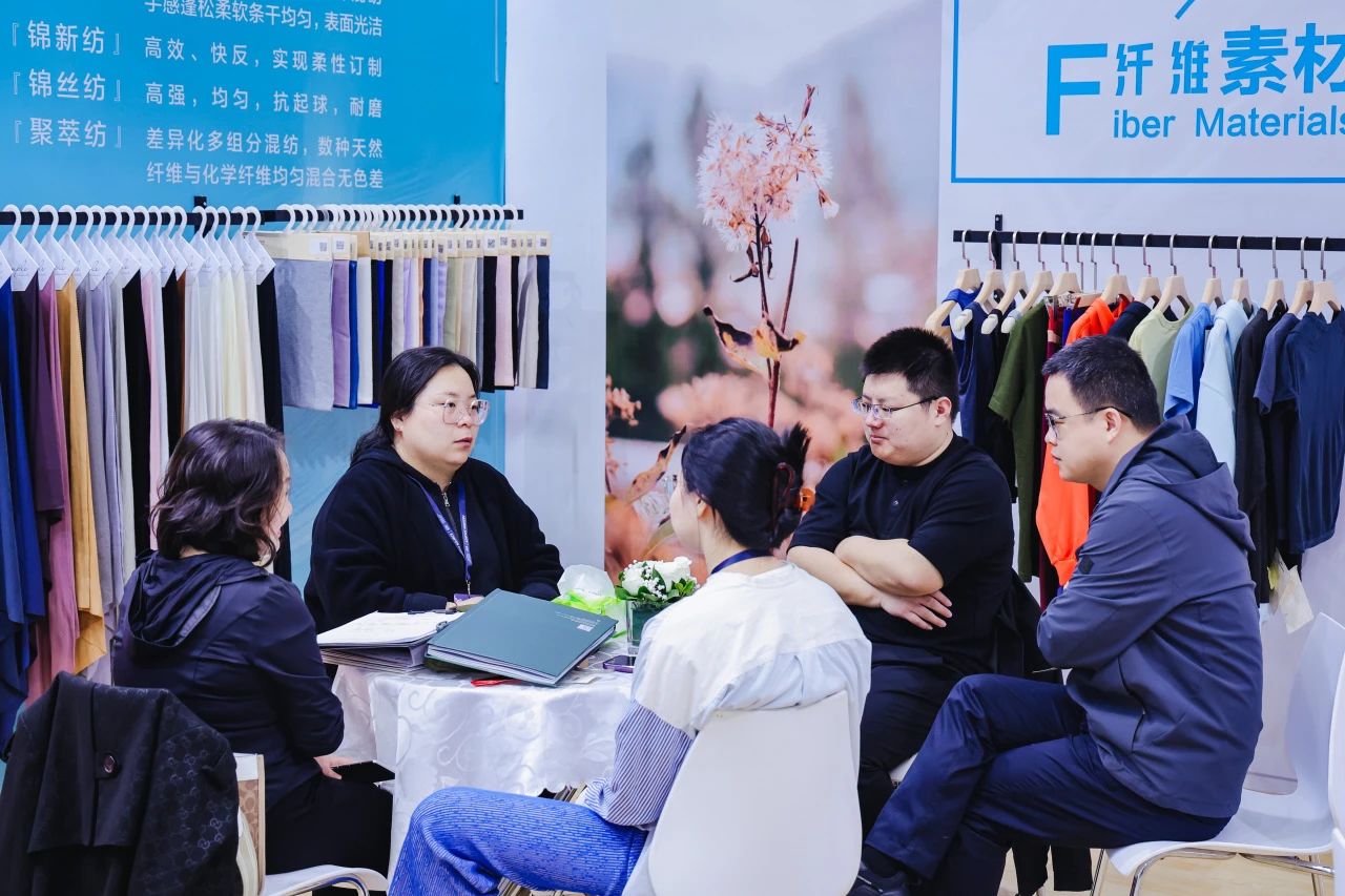 潮涌鵬城，開(kāi)啟時(shí)尚 “超鏈接”丨第30屆FASHION SOURCE時(shí)尚之源深圳展、AW25深圳原創(chuàng)時(shí)裝周盛大啟幕