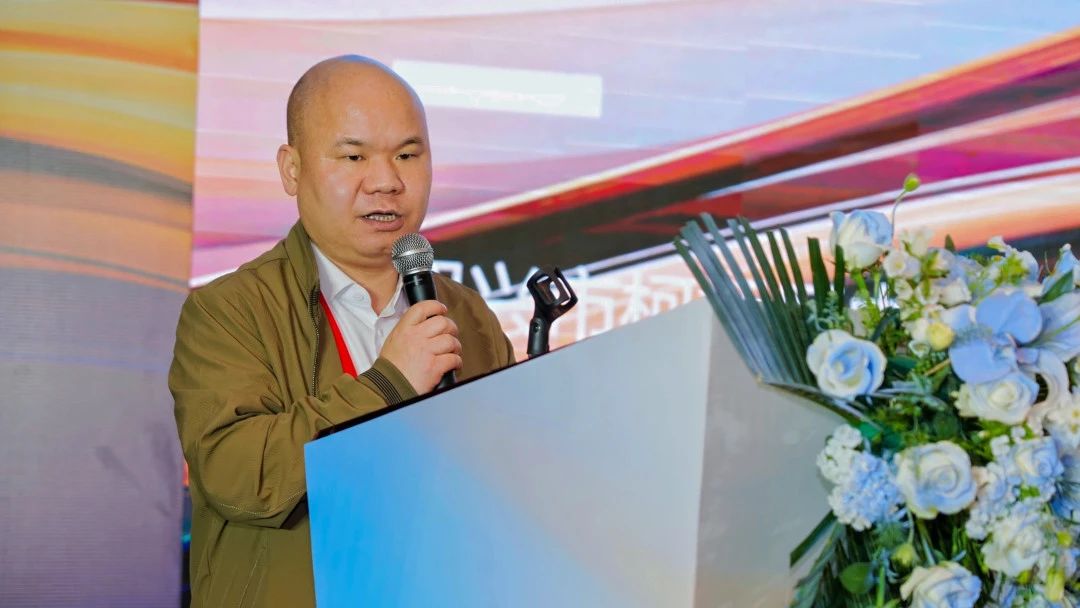 拓展國(guó)內(nèi)市場(chǎng)，深化協(xié)同共贏！?2025“絲路柯橋·布滿全球”對(duì)接會(huì)走進(jìn)長(zhǎng)沙